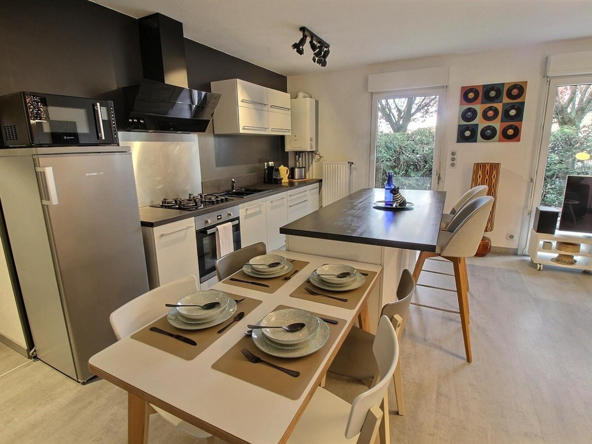 Charmant Appart Avec Garage Et Terrasse Au Coeur De Colmar, Pres De La Route Des Vins D'Alsace - Fr-1-722-6 Extérieur photo